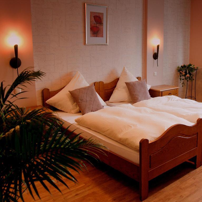 Hotel Zum Schnackel In Mainz Wiesbaden Room photo