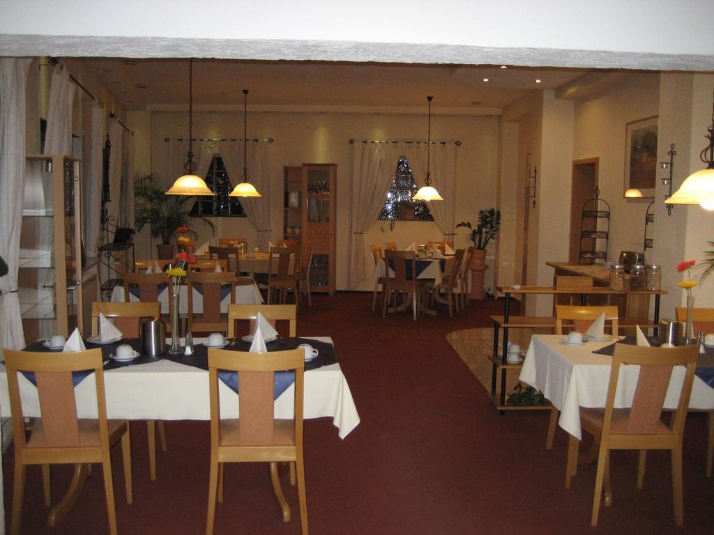 Hotel Zum Schnackel In Mainz Wiesbaden Exterior photo